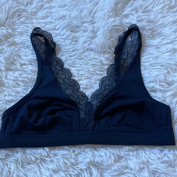 HANRO COTTON LACE WIRE-FREE BRA - Picture 3 of 5